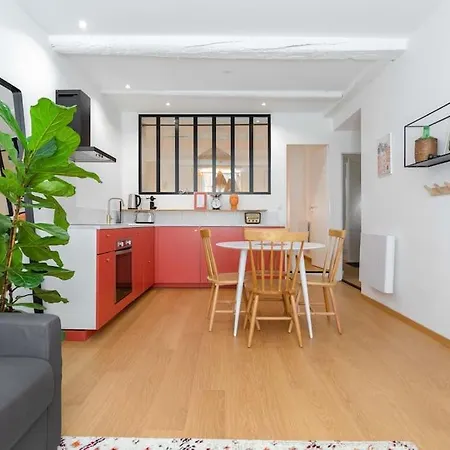 Grand T2 - 100 M De La - Clim Appartement